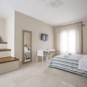 Camera con letto king size
